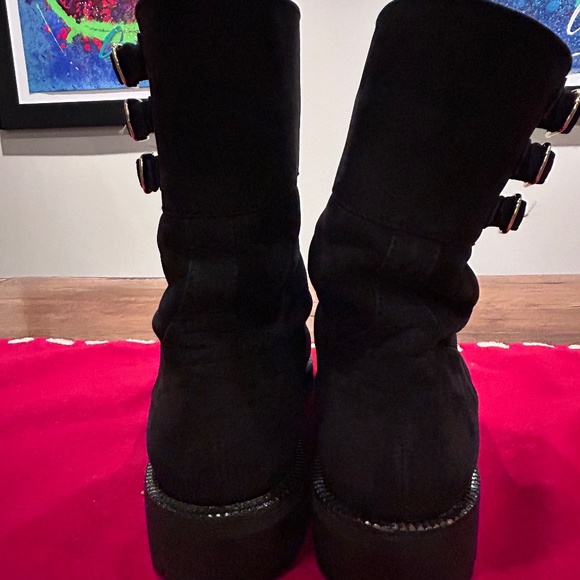 Chanel Vintage Interlocking CC Logo Combat Boot - Picture 3 of 4